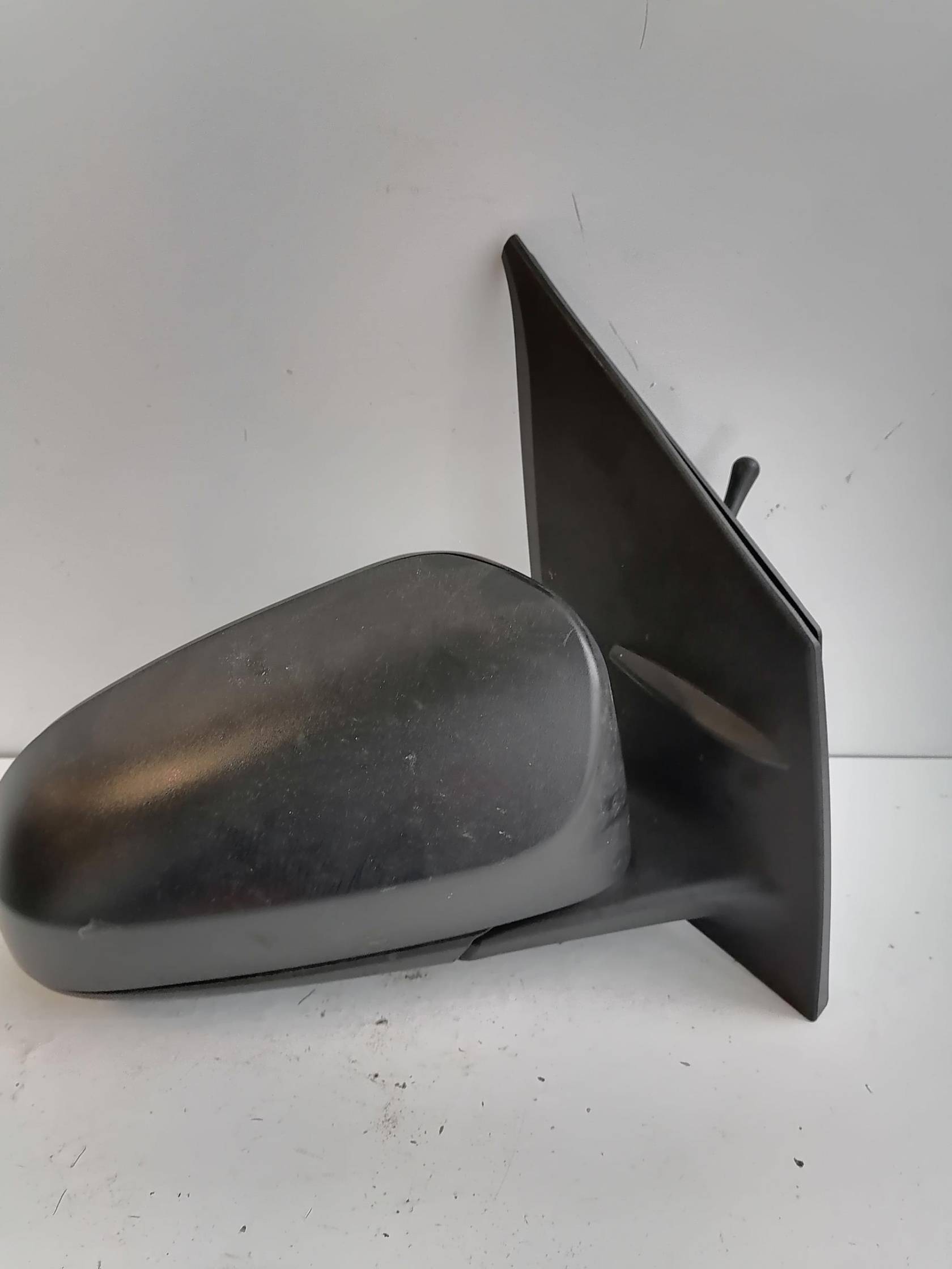 Retrovisore est. dx.